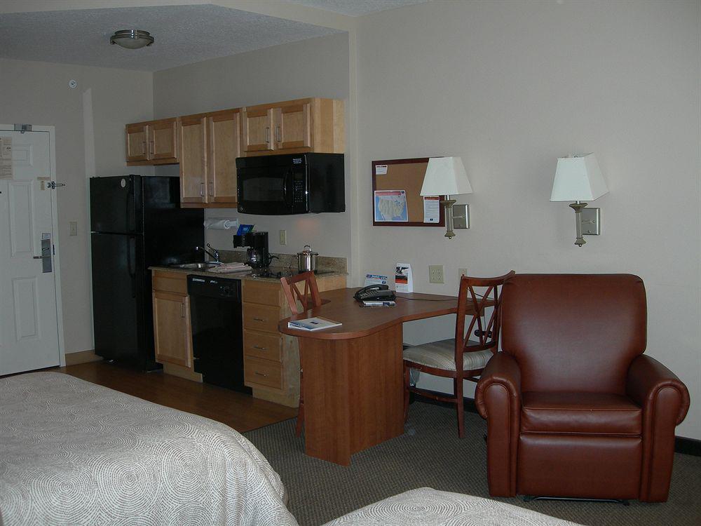Candlewood Suites Melbourne/Viera By Ihg Екстериор снимка